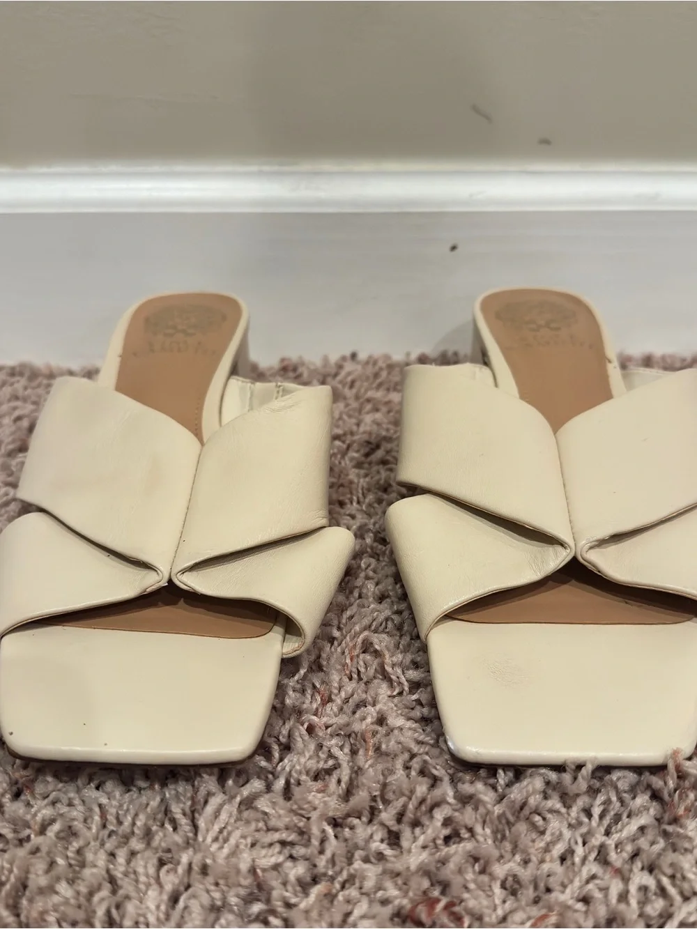 Vince Camuto Seedanta Cream Leather Block Heel Slide Sandals‎ Size 8.5